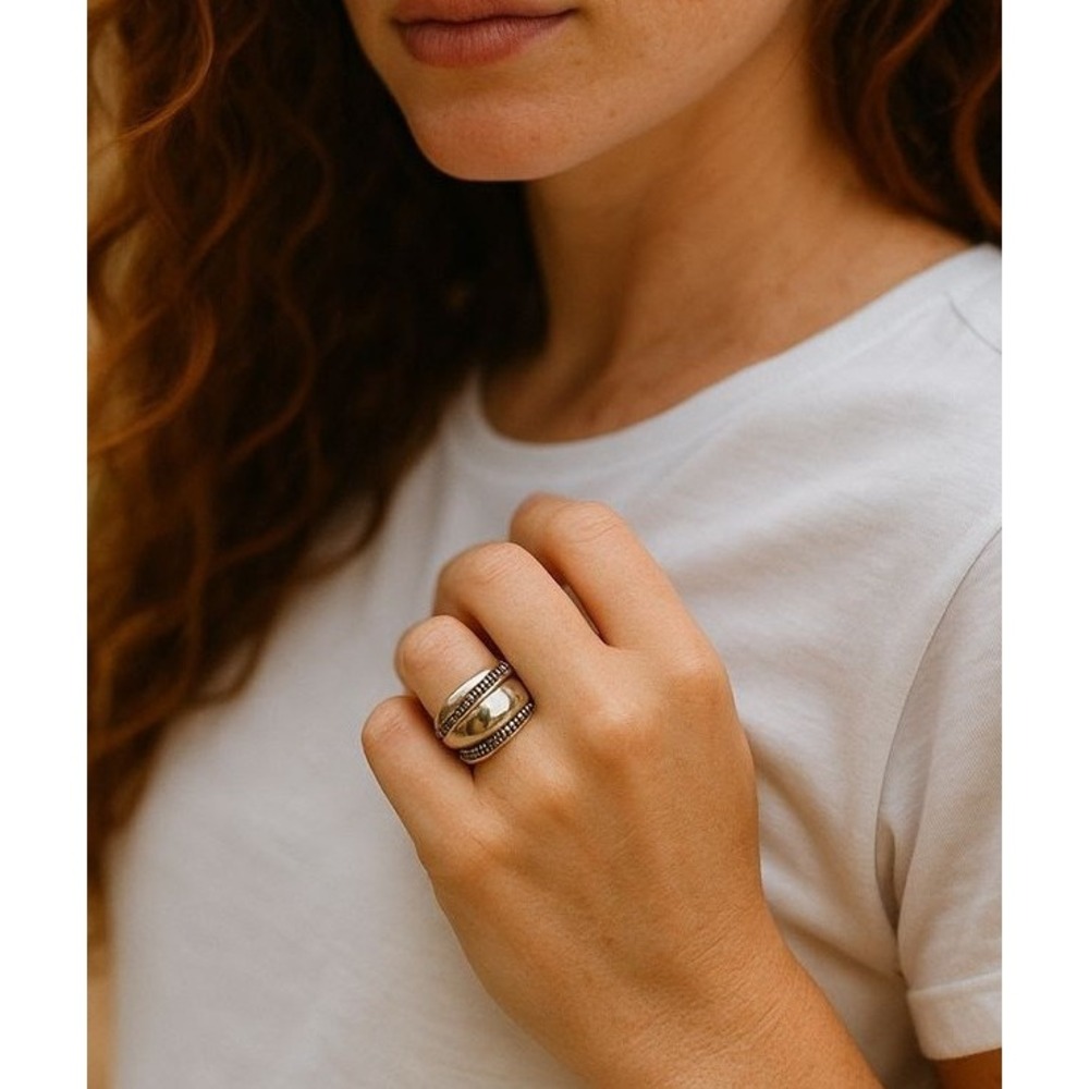 ESPO‎ SIG 925 Silver  Vintage Scalloped Rope Twist Dome Ring Size 7